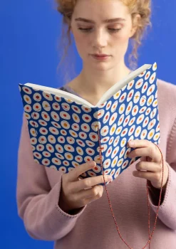 Gudrun Sjödén Anteckningsbok "Runa" i tygbeklätt papper