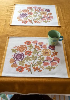 Gudrun Sjödén Bordstablett "Wild rose" i ekologisk bomull