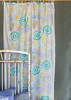 Gudrun Sjödén Gardin "Cumulus" i ekologisk bomull