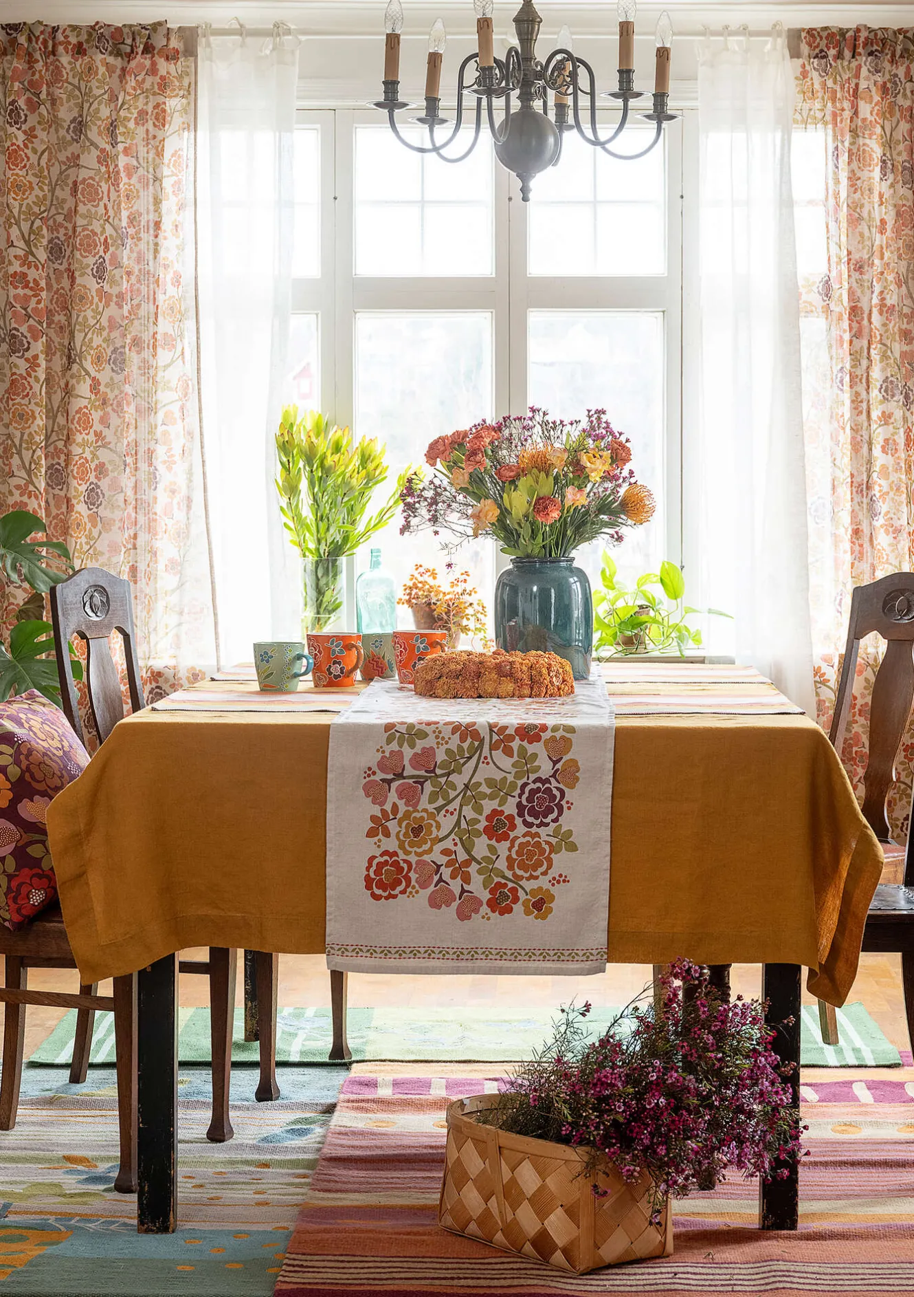 Gudrun Sjödén Löpare "Wild rose" i lin/bomull