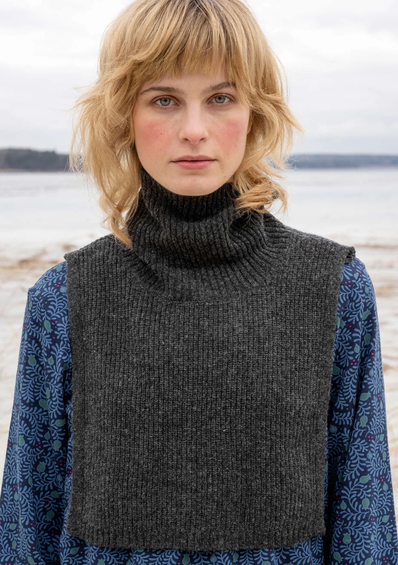 Gudrun Sjödén Polokrage i återvunnen ull