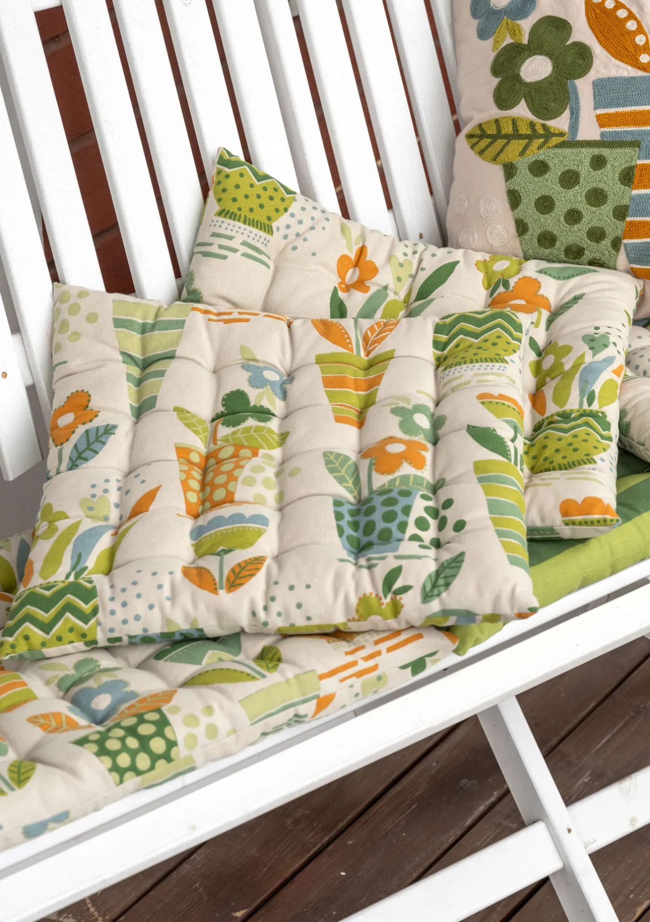 Gudrun Sjödén Sittdyna "Flower pots" i ekologisk bomull