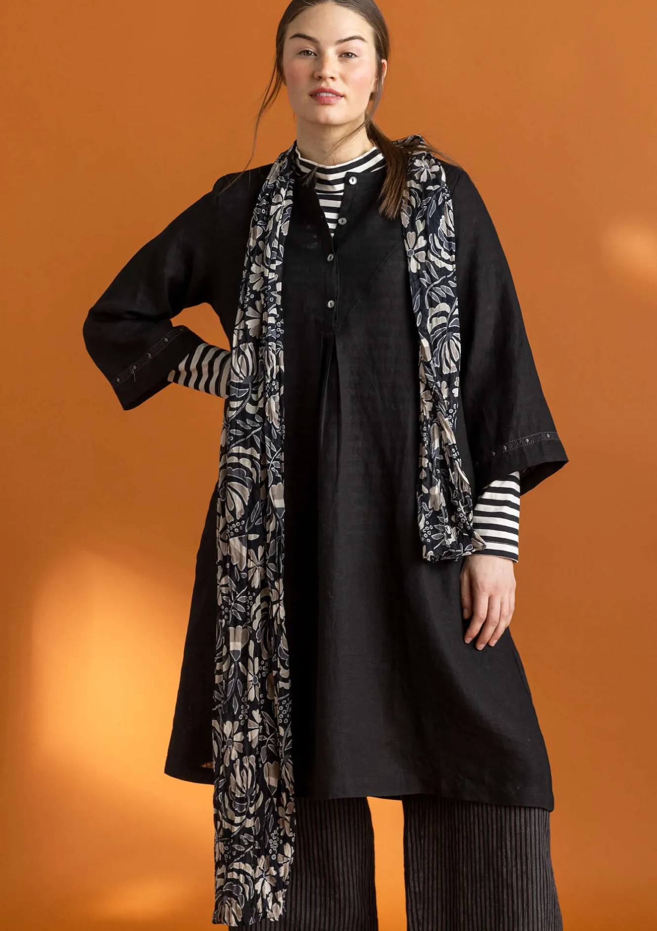 Gudrun Sjödén Sjal "Hedda" i ekologisk bomull