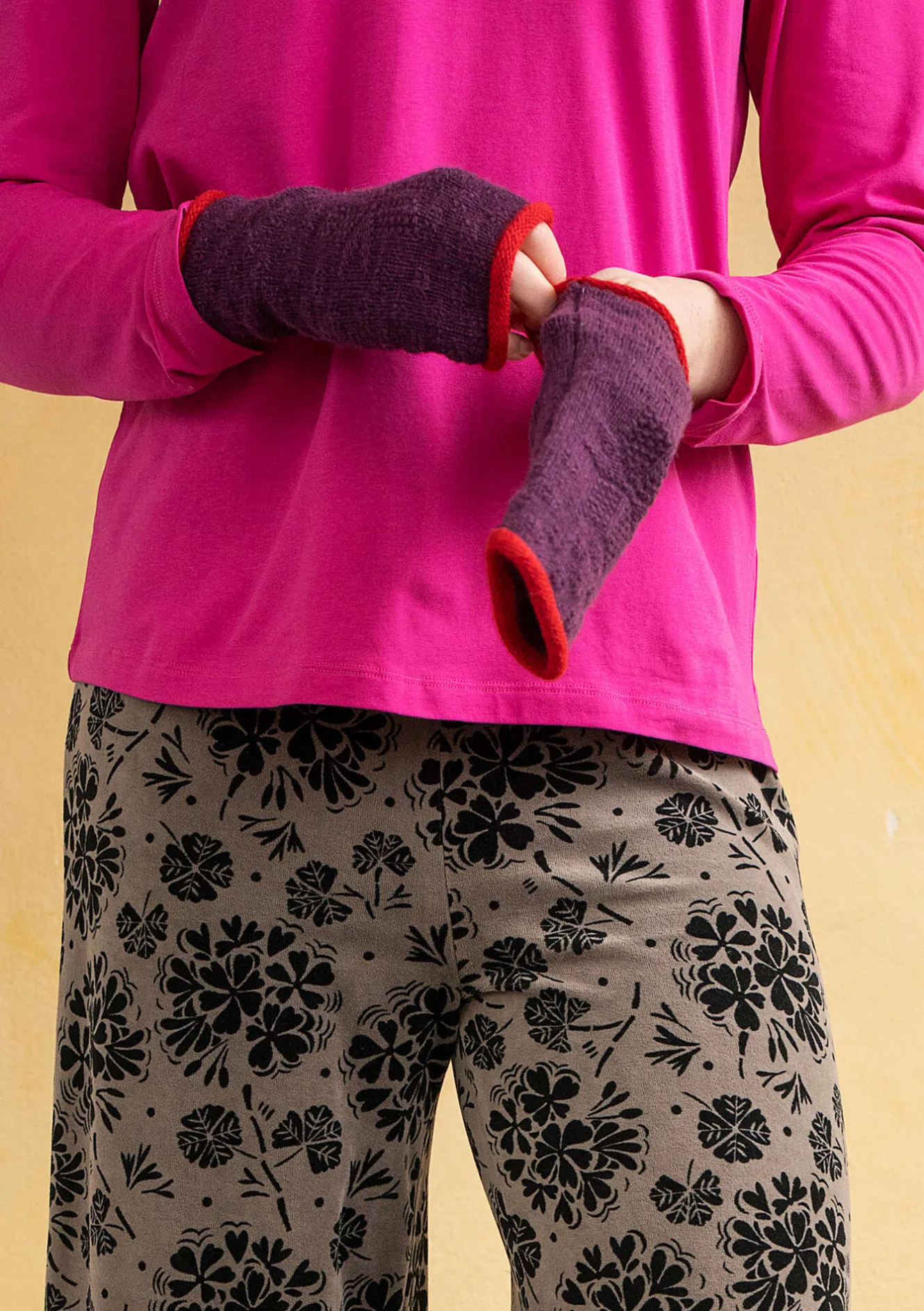 Gudrun Sjödén Torgvante "Vega" i återvunnen ull/lammull