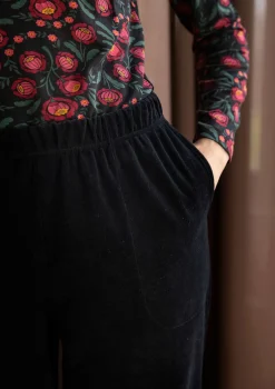 Gudrun Sjödén Velourbyxa "Nora" i ekologisk bomull/återvunnen polyester