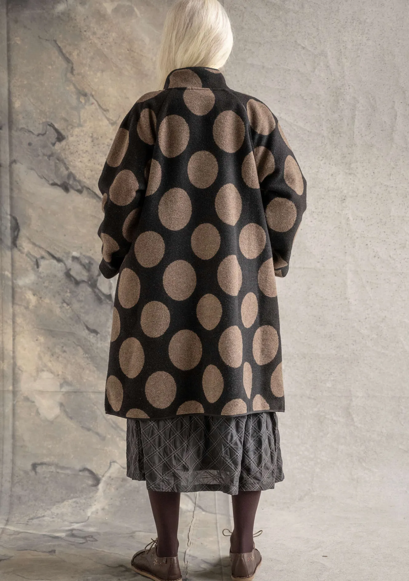 Gudrun Sjödén Vävd kappa "Stone" i ullblandning